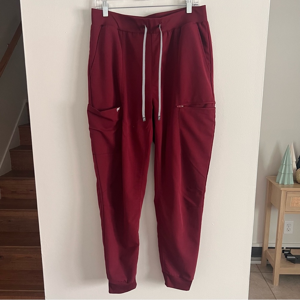 Women’s Fabletics High Rise On Call Scrub Joggee